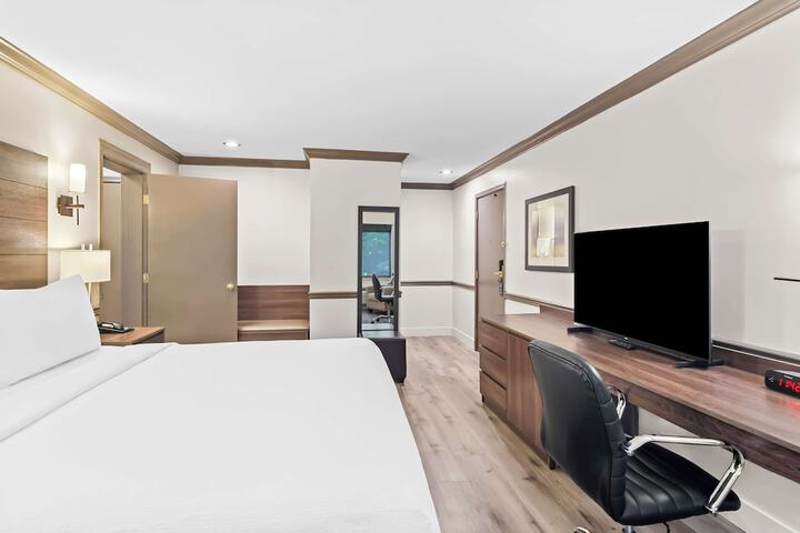 Best Western Maple Ridge Hotel