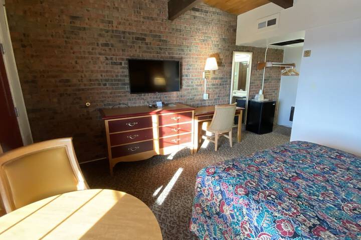 Room 43 of 53