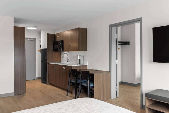 Days Inn by Wyndham Steinbach