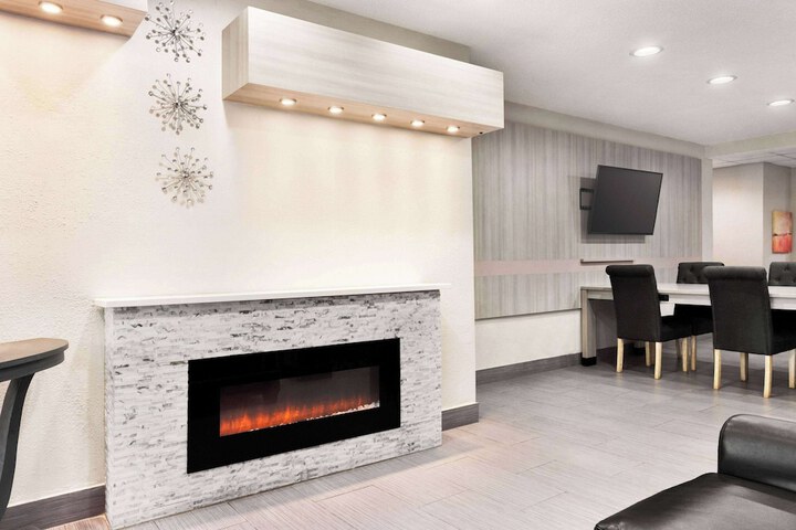 Microtel Inn & Suites by Wyndham Florence / Cincinnati Airport