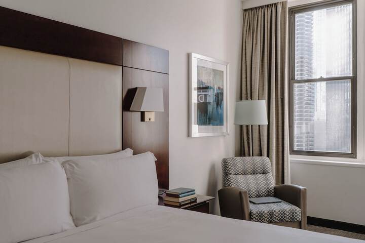 Room 45 of 62