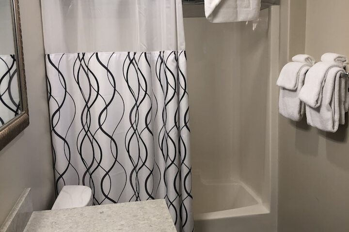 Room 18 of 53