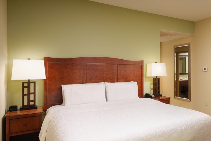 Room 14 of 27