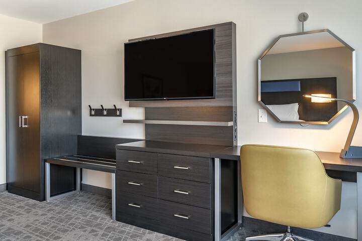 Holiday Inn Express & Suites Carlisle Southwest – I-81 by IHG