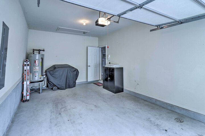 Indoor Pool & Golf Course Views: Lake Lure Condo!