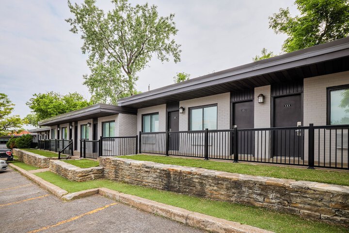 Motel Newstar Laval