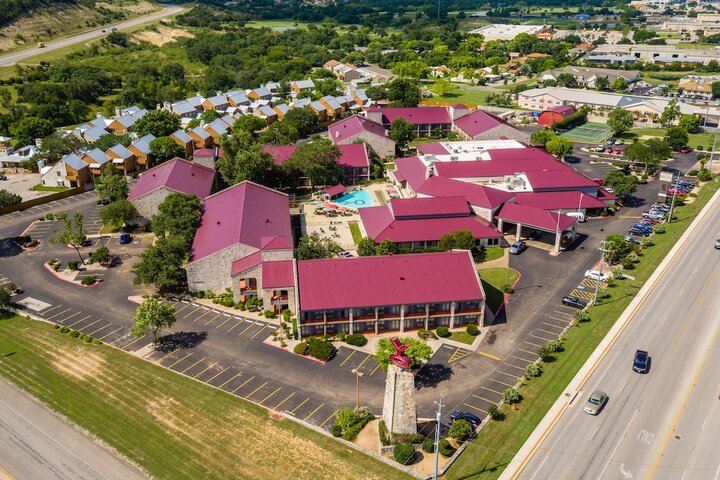 Hotel 2 of 48
