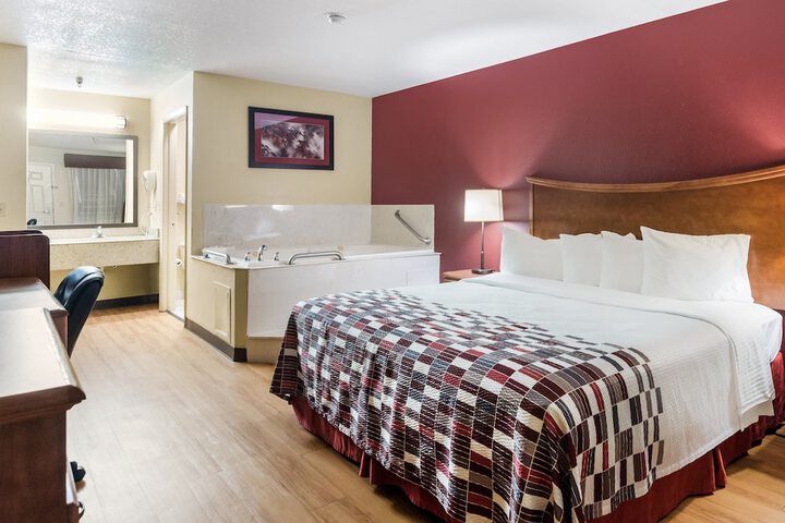 Red Roof Inn Conroe North - Willis