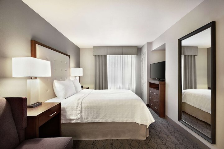 Room 21 of 43
