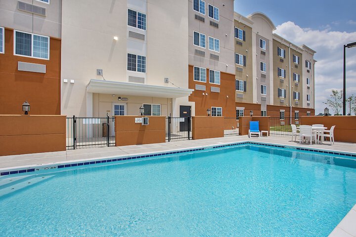 Pool 5 of 37