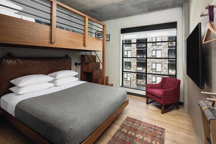 Room 16 of 23