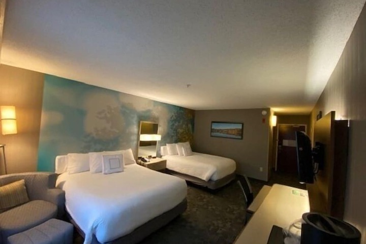 Room 14 of 25