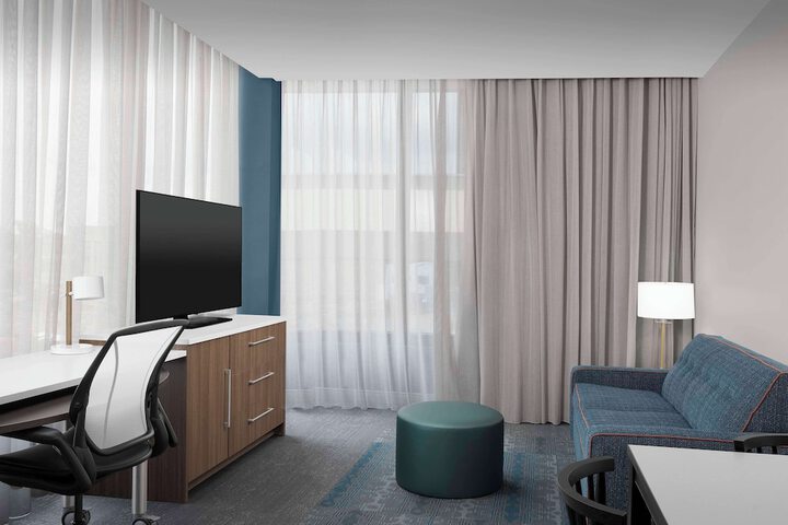 Room 14 of 37