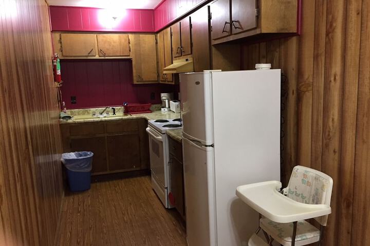 Country Inn Motel