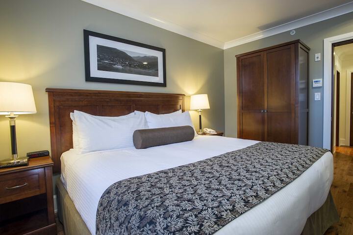 Hume Hotel & Spa
