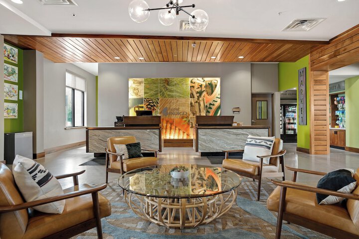 Hotel Indigo Traverse City by IHG