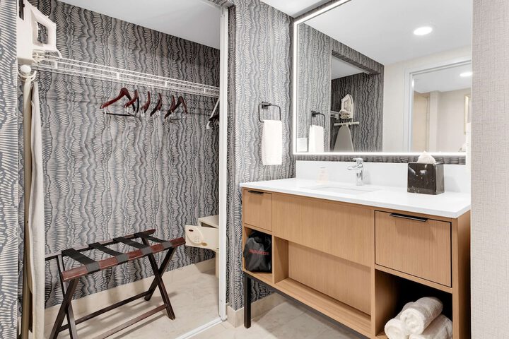 Room 20 of 46