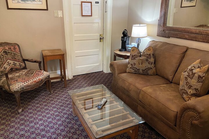 Room 49 of 62