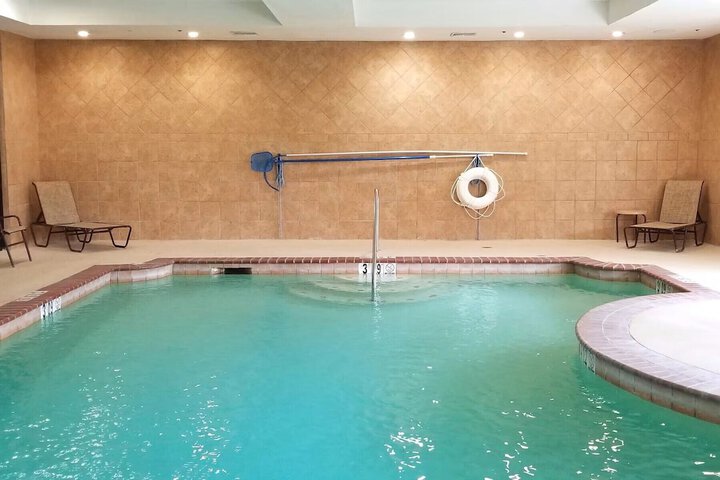 Pool 4 of 34