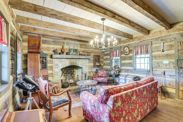 Spacious & Historic Cabin in New Haven w / Pond!