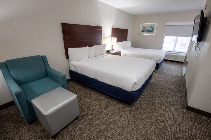Room 12 of 37