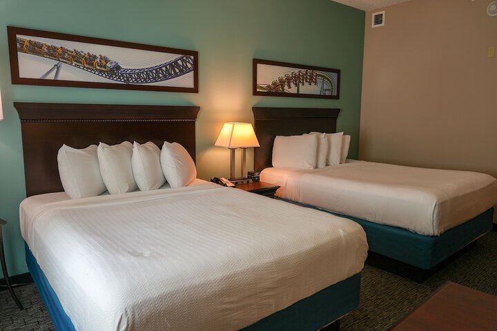 Cedar Points Express Hotel