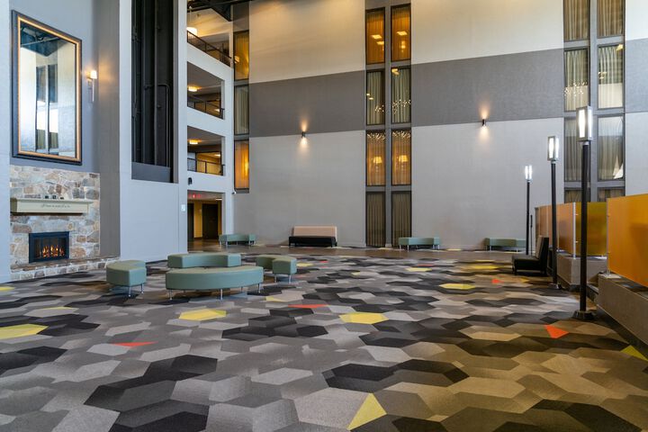 Hotel 5 of 61