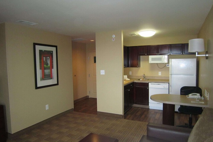 Room 10 of 29