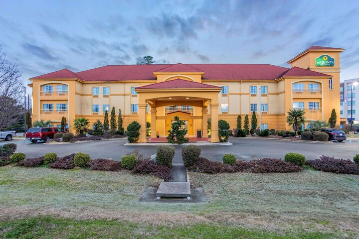 La Quinta Inn & Suites by Wyndham Fultondale Birmingham N