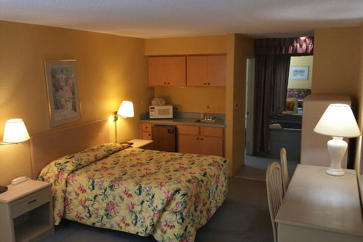 Room 15 of 46
