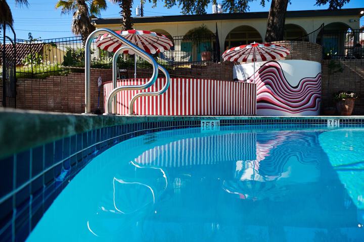 Pool 36 of 119