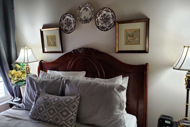 Room 42 of 72