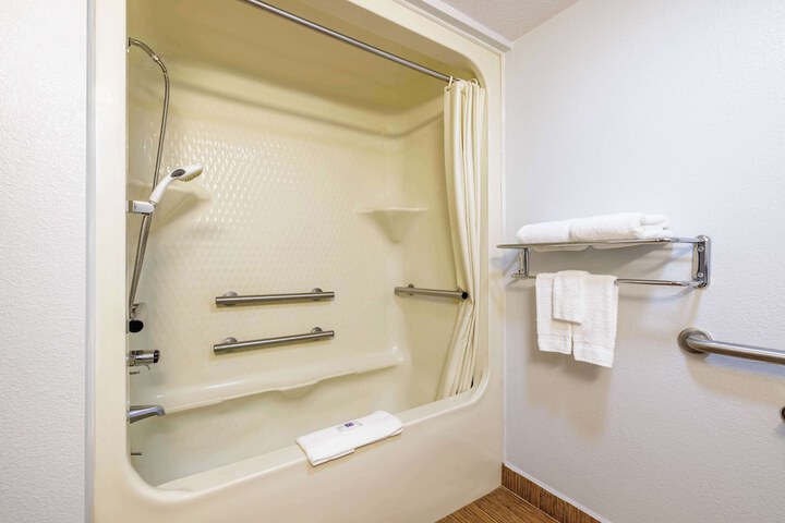 Motel 6 Auburn CA