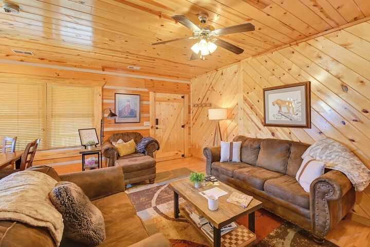 Secluded Retreat: Bbq Lawn Games, & Fire Pit!