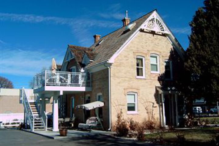 Victorian Rose Country Inn