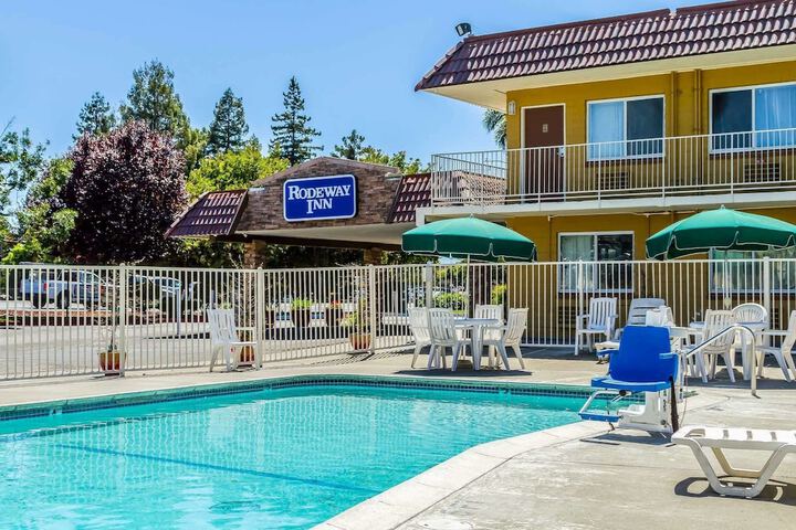 Pool 9 of 40