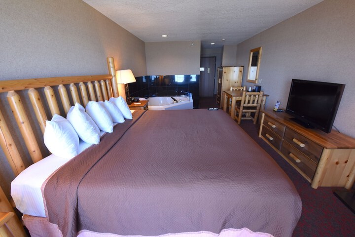 Room 21 of 28