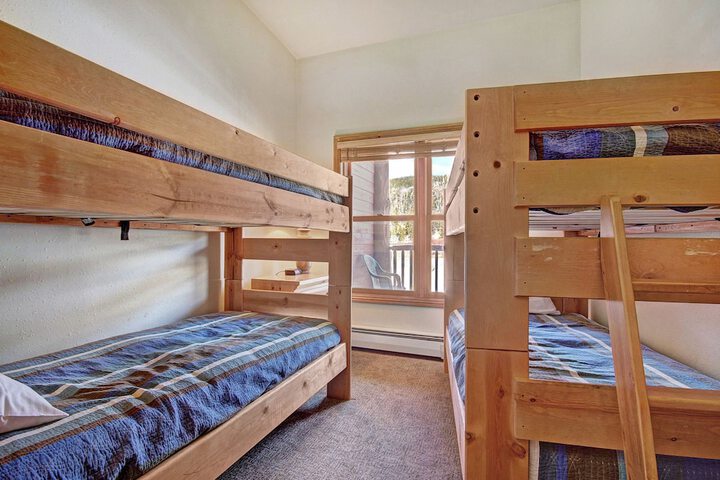 Room 15 of 38