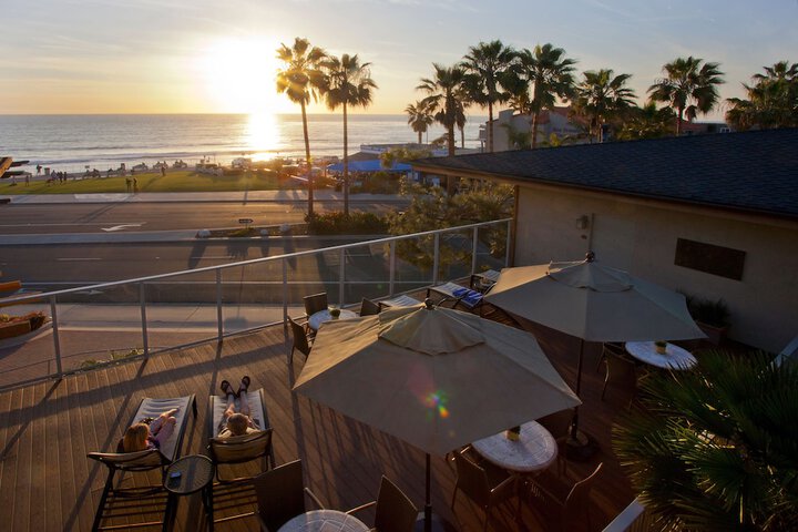 Sundeck 42 of 44