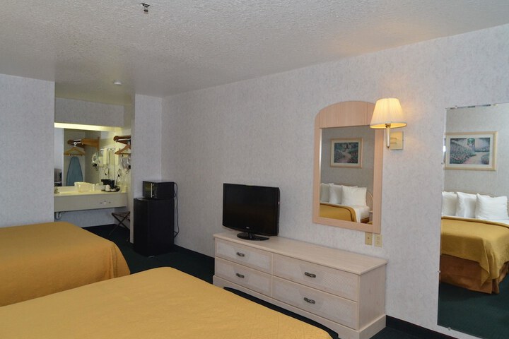 Room 28 of 45