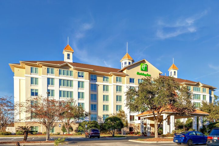 Hotel 6 of 138
