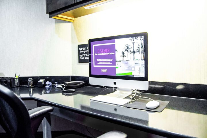 Business Center 22 of 22