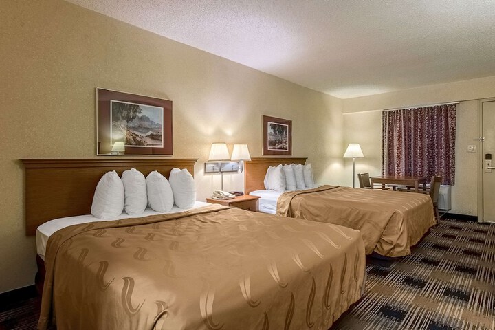 Room 22 of 27