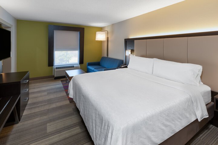 Room 21 of 46
