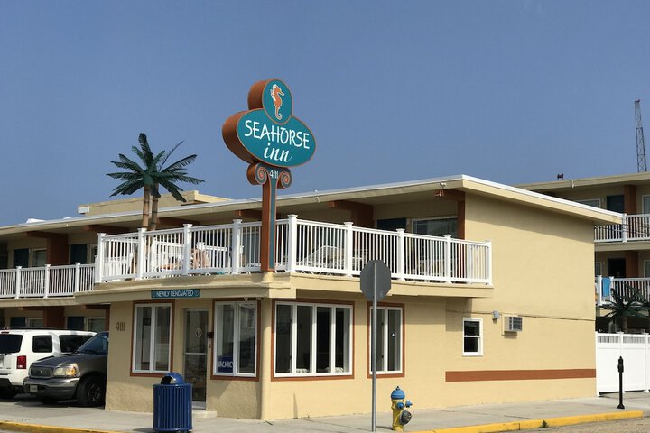 Seahorse Inn