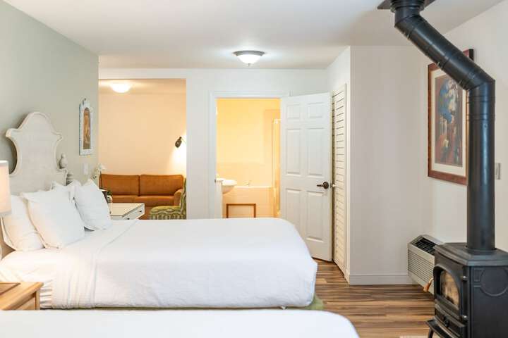 Room 40 of 106
