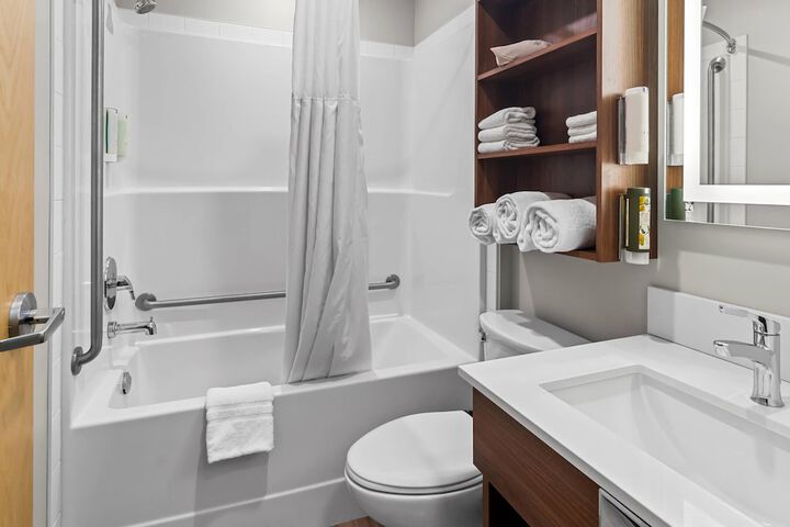 Park Inn by Radisson Kelowna