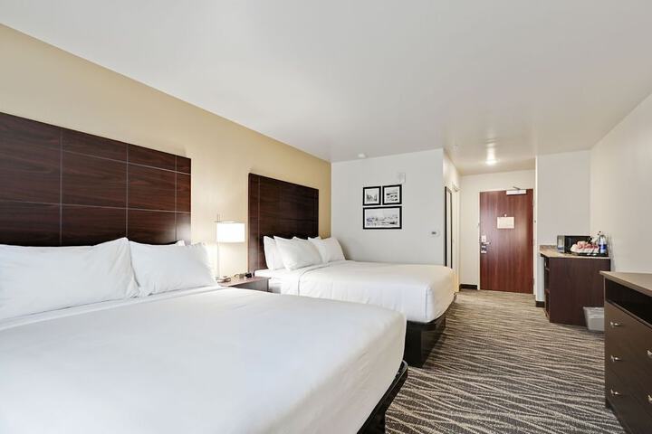 Room 45 of 112