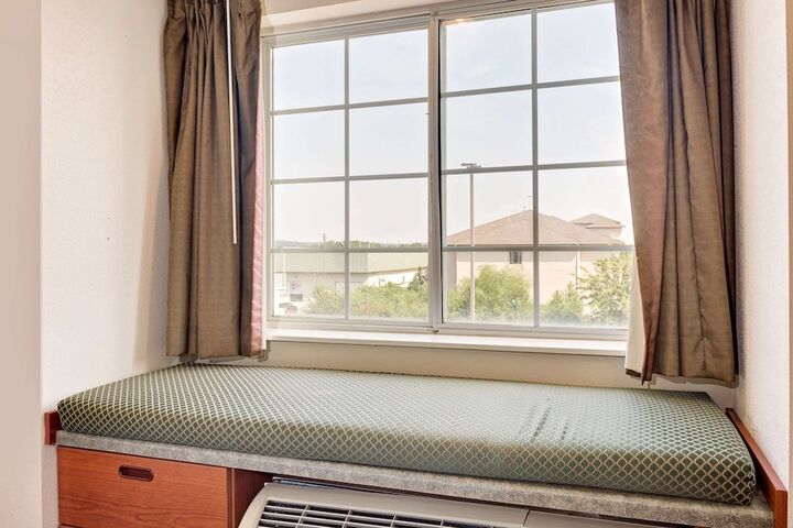 Room 42 of 53