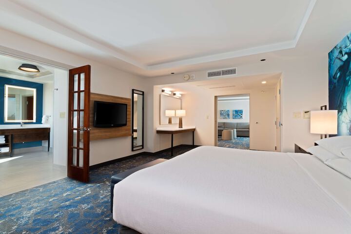 Room 10 of 46